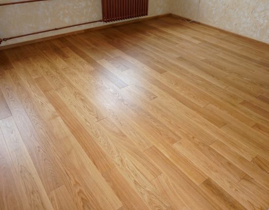 grīdas dēļi Ozols Premium (15 x 130 mm + laka)